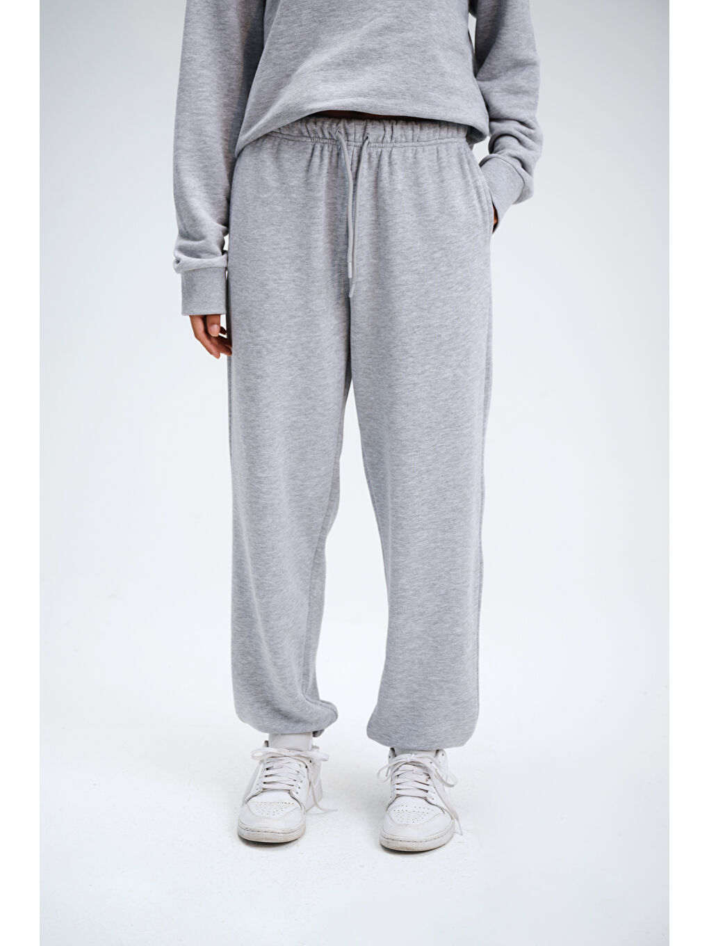 Kadın Timeless Jogger Gri Eşofman Altı-2