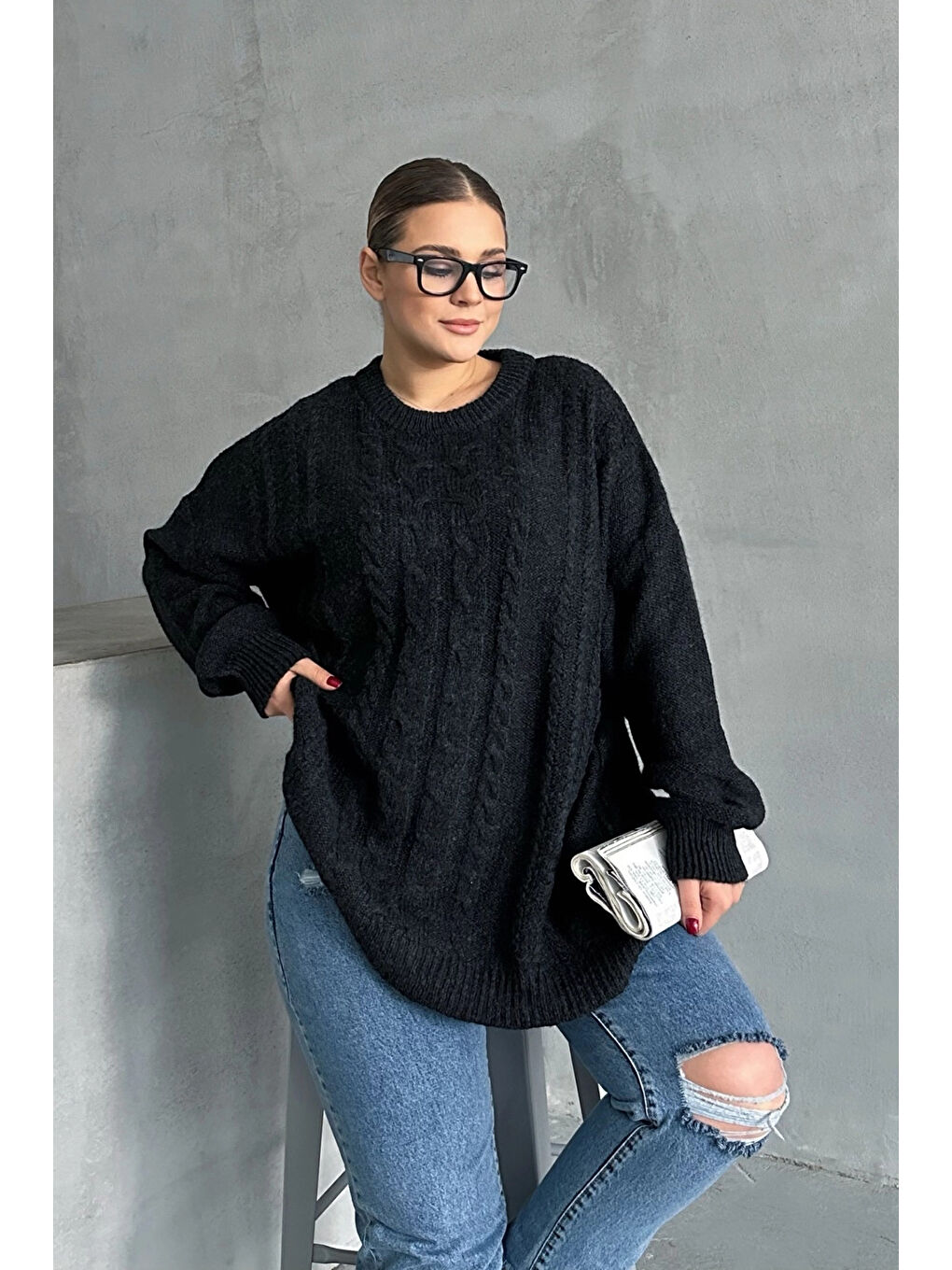 Siyah Büyük Beden Uzun Kollu Bisiklet Yaka Triko Kazak DG-05-1