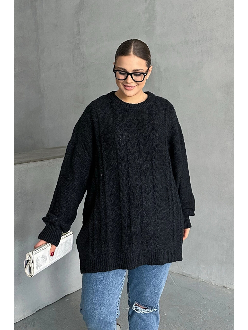 Siyah Büyük Beden Uzun Kollu Bisiklet Yaka Triko Kazak DG-05-3