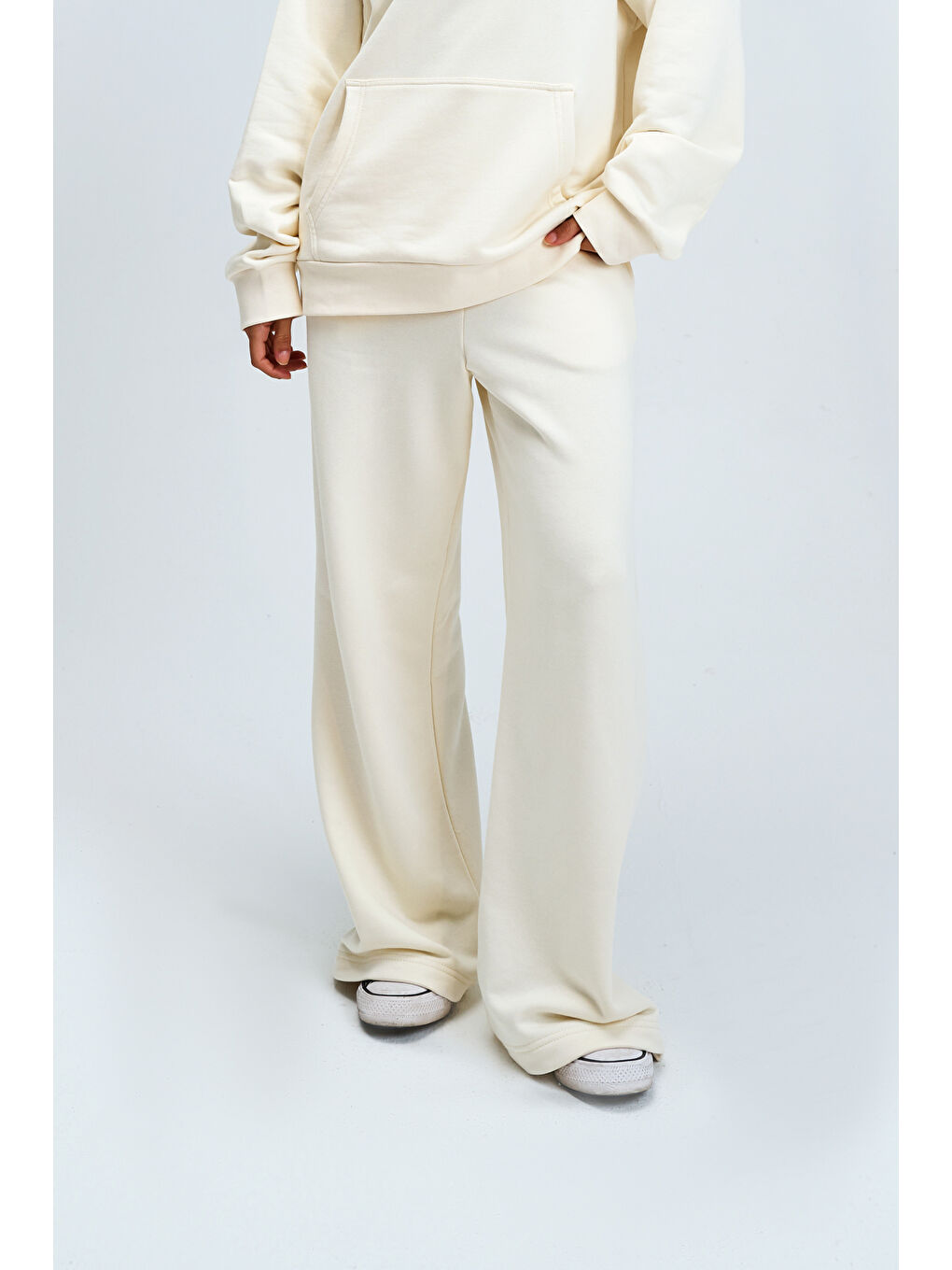 Ekru Kadın Timeless Krem Bol Paça Eşofman Altı-1