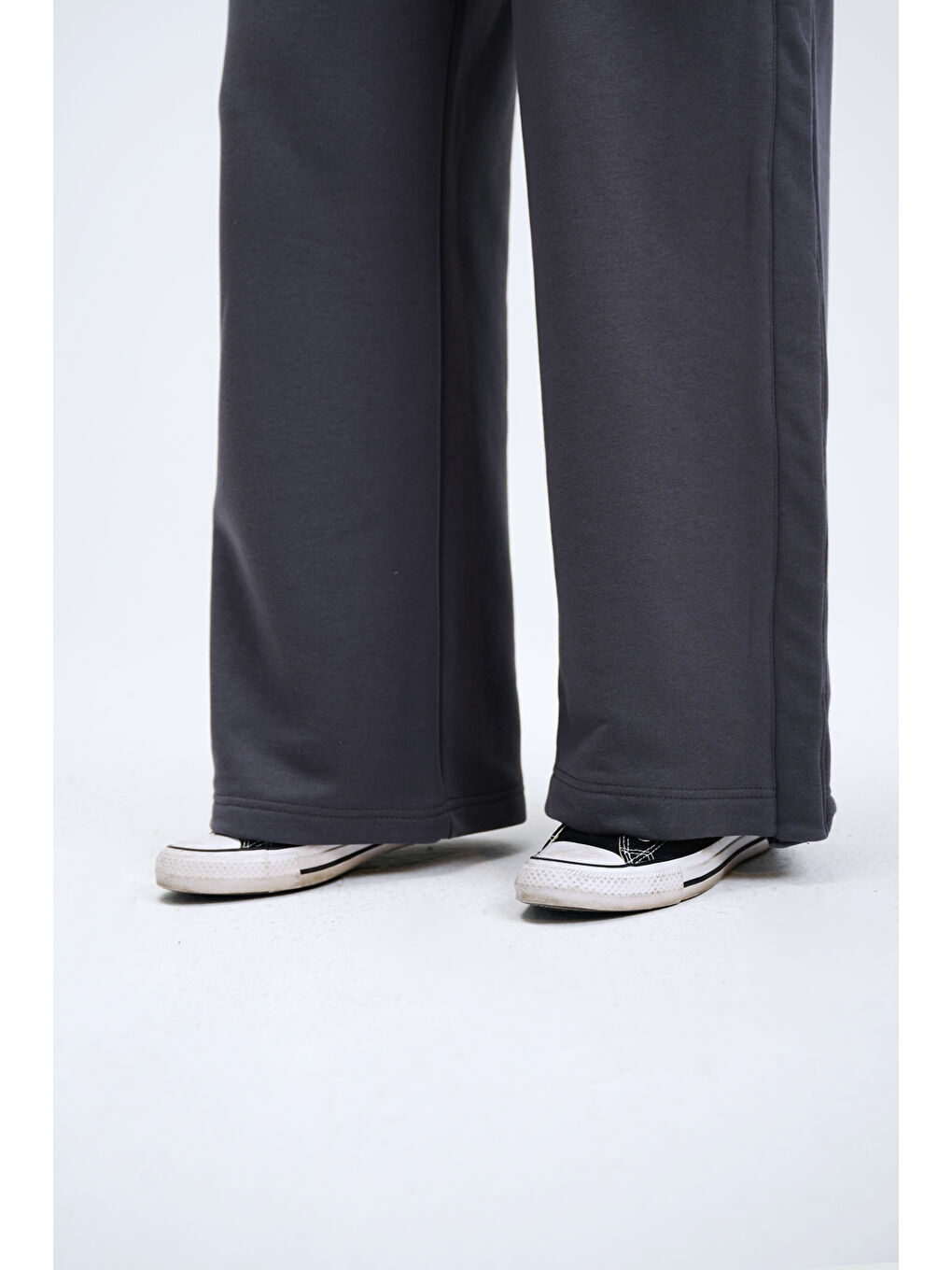 Kadın Timeless Antrasit Bol Paça Eşofman Altı-4