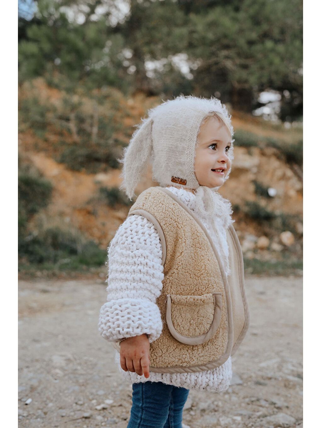 Bej Tavşan Kulaklı Bebek Beresi Model 9-6