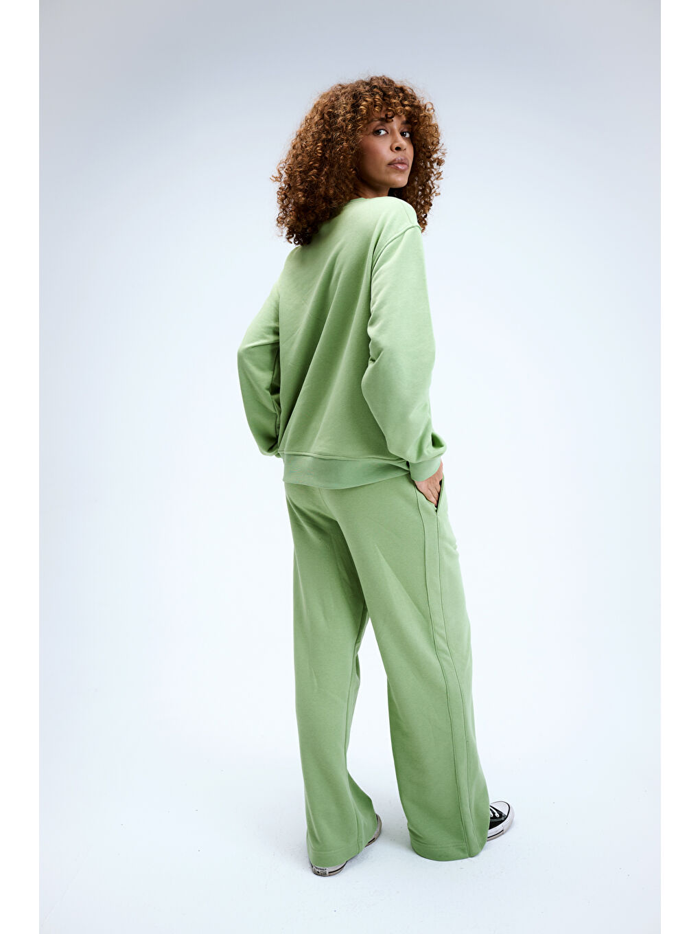 Kadın Timeless Fıstık Yeşili Bol Paça Eşofman Altı-2