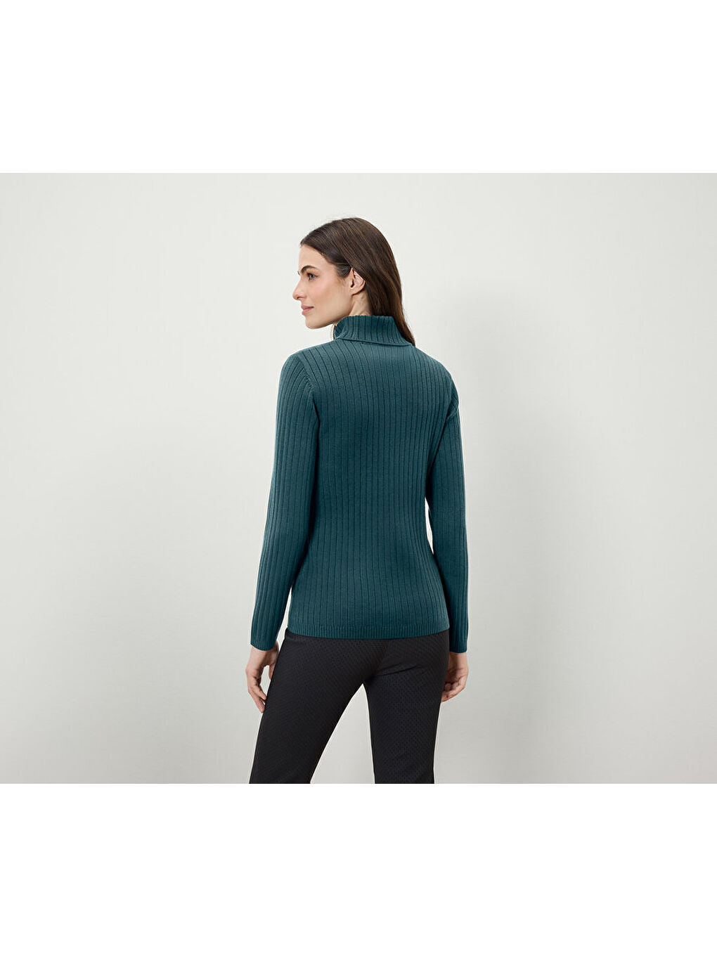 Kadın Boğazlı Kazak, Ribana, Petrol-1