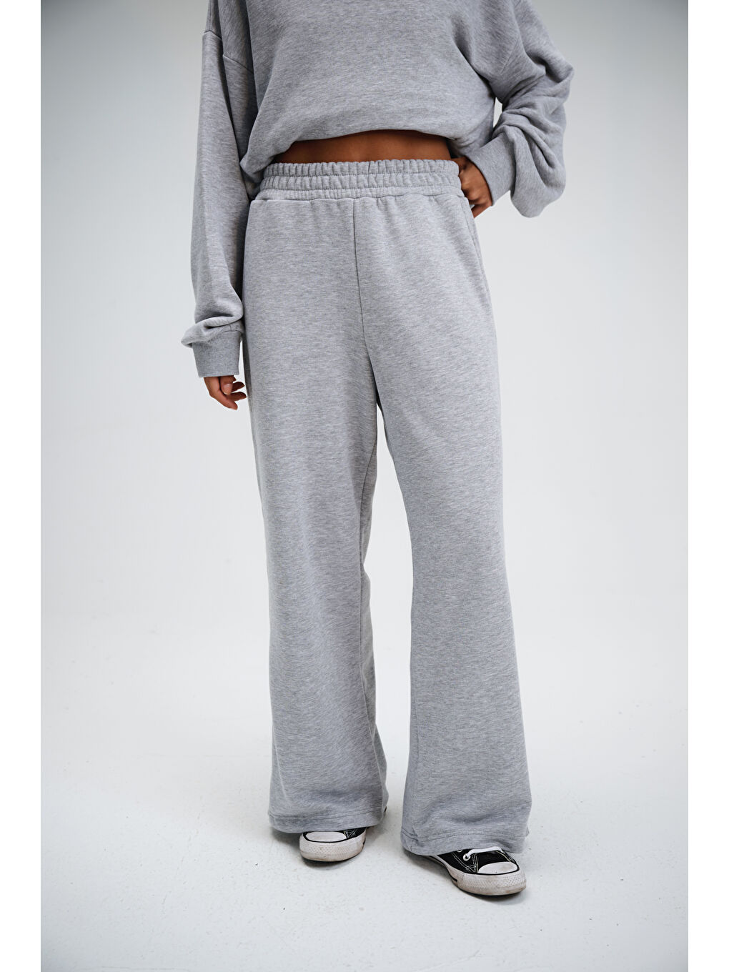 Kadın Timeless Gri Bol Paça Eşofman Altı-1