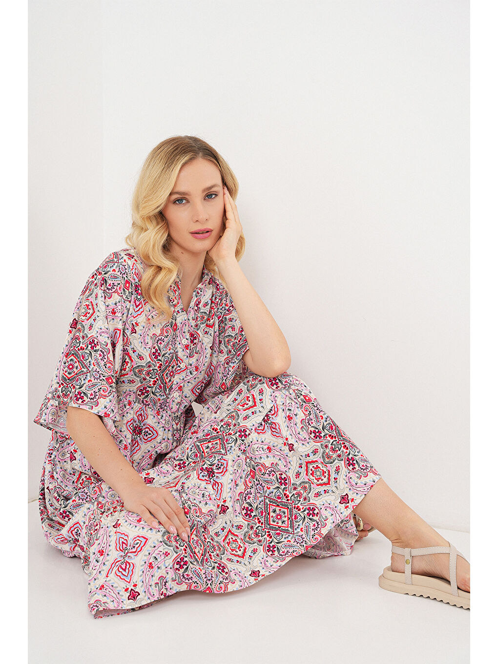 Kadın Desenli Kısa Kol Elbise 2562 - Kırmızı