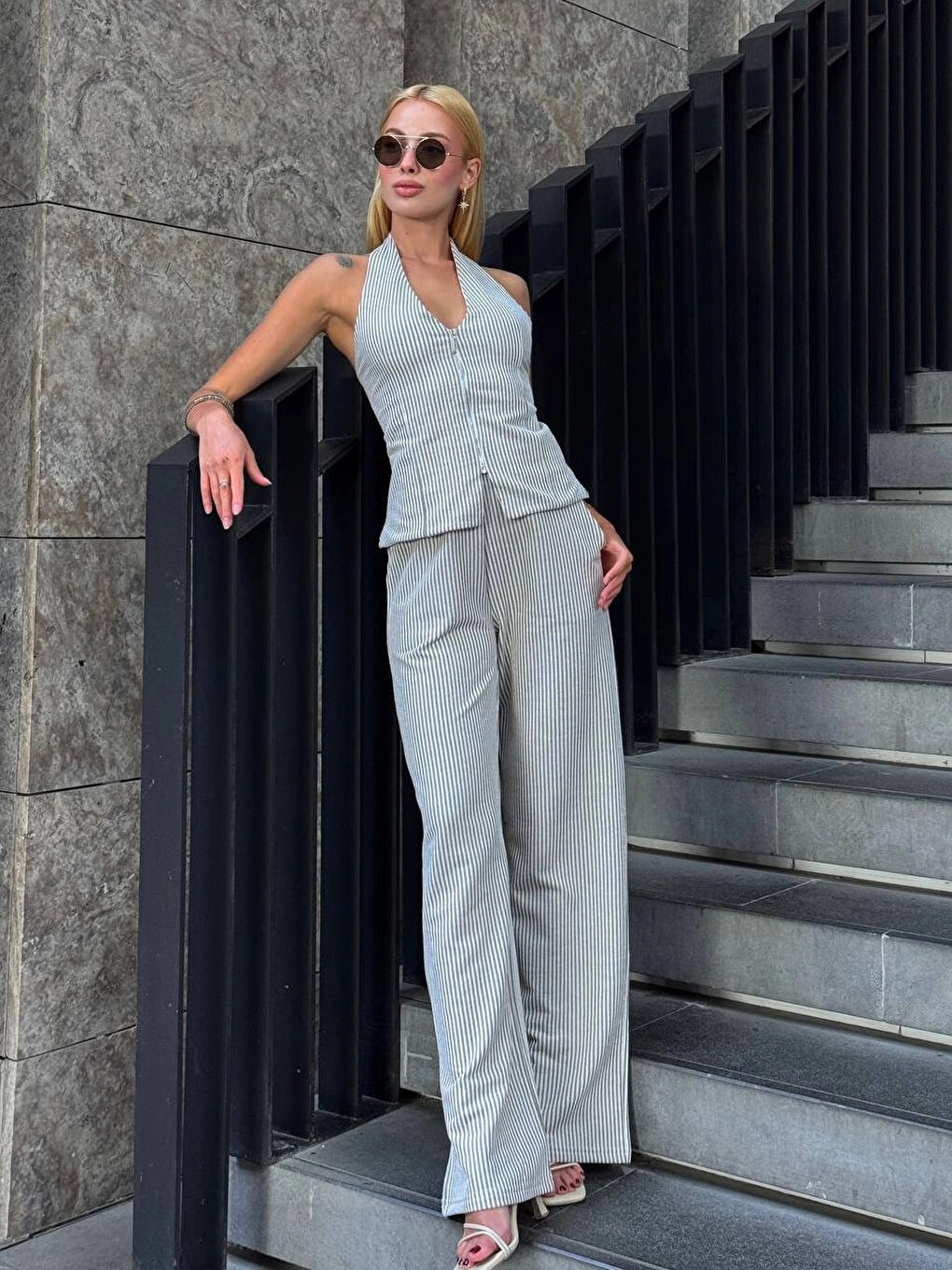 Bej Kadın Vizon Çizgili Önü Fermuarlı Bluz Pantolon İkili Takım HZL25S-ZK13691-2