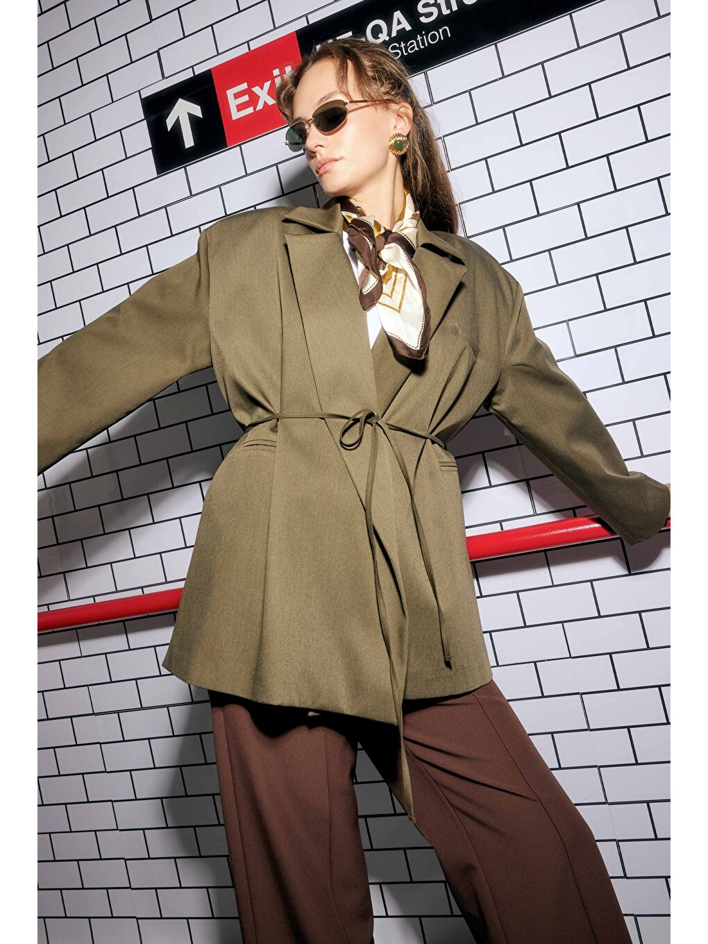 Bağcıklı Poliviskon Ceket Haki