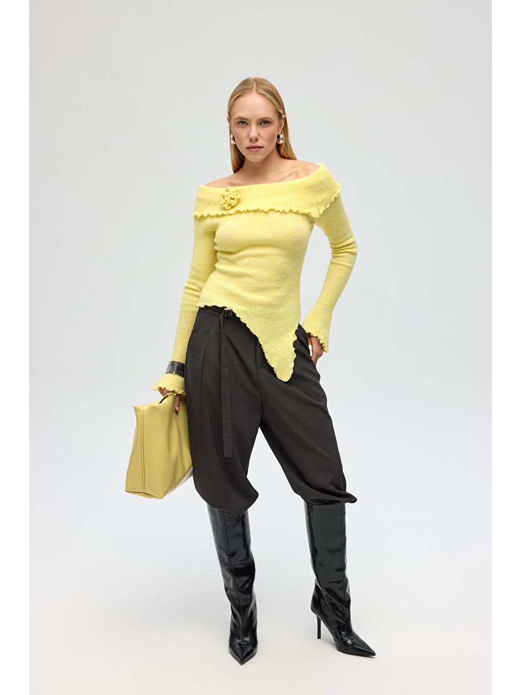 Casica Carmen Yaka Sarı Triko Kazak-5