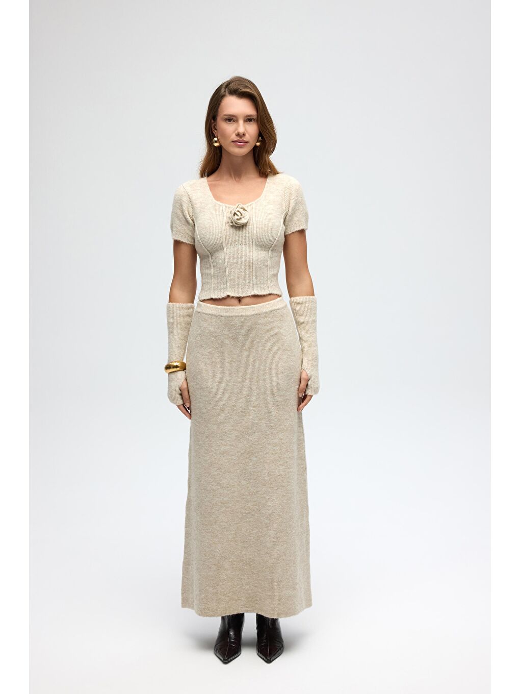 Lumi Gül Detay Bej Crop Etek Triko Takım-1