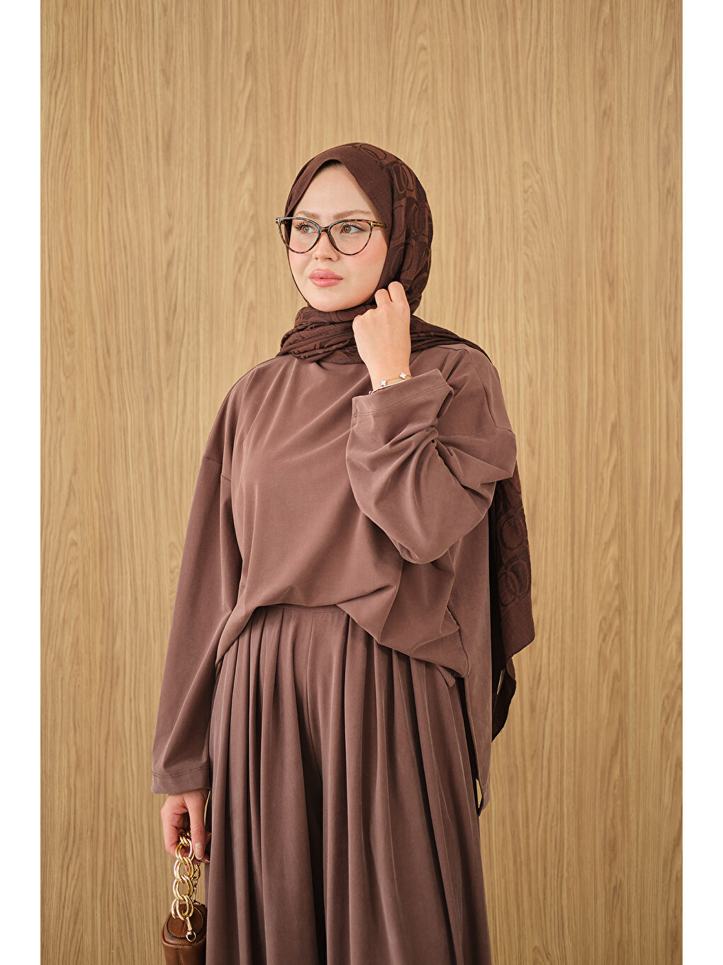 Kadın Dik Yaka Parça Detay Pantolonu Pile Detay Takım Kahverengi-2