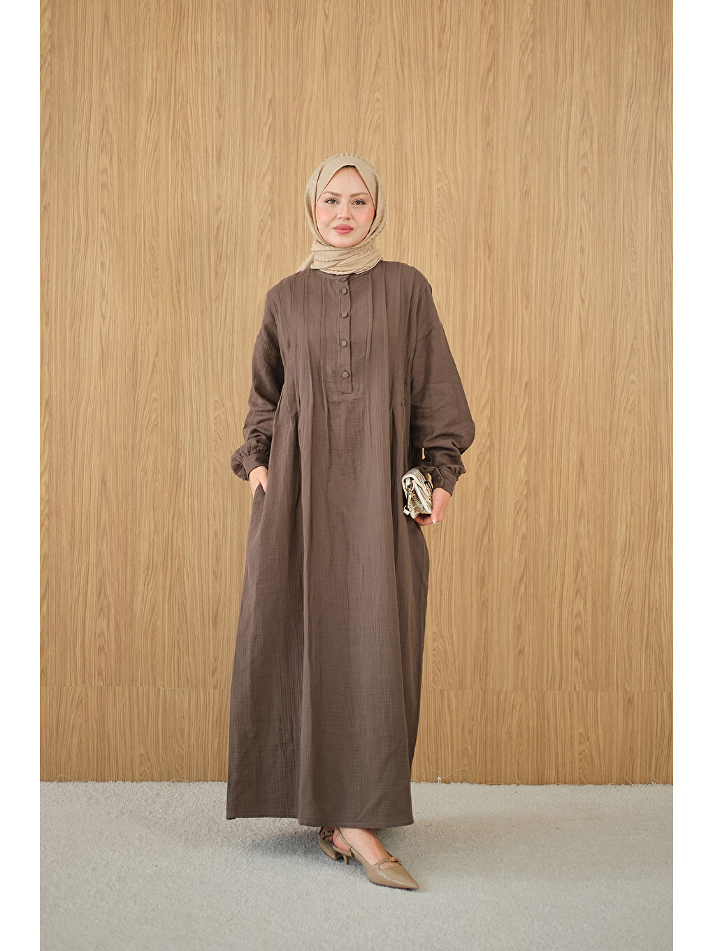 Kadın Önü Nervurlu Bisiklet Yaka Keten Elbise Kahverengi