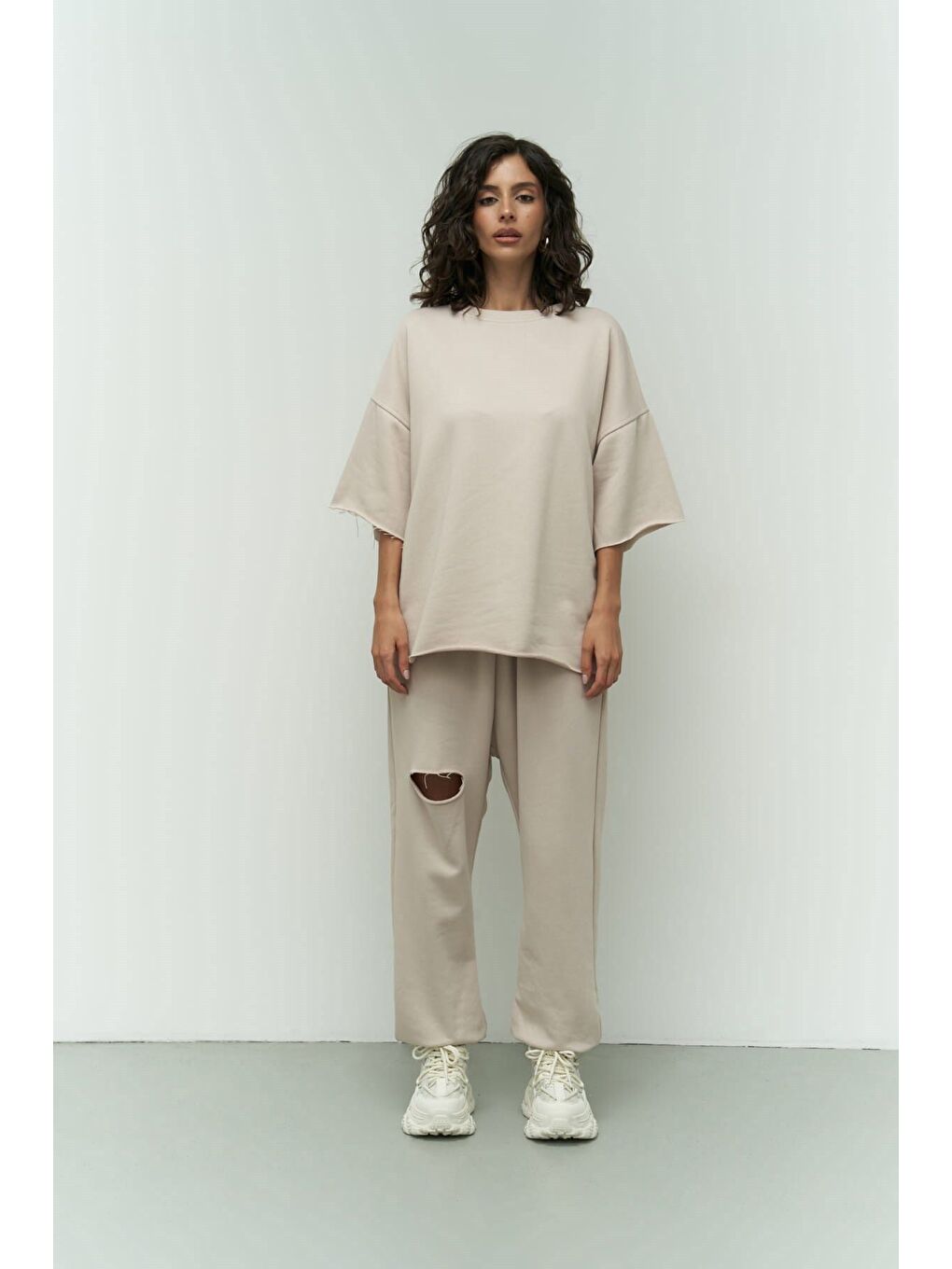 Beyaz Lion Kemik Oversize T-shirt Yırtıklı Eşofman Takım-1