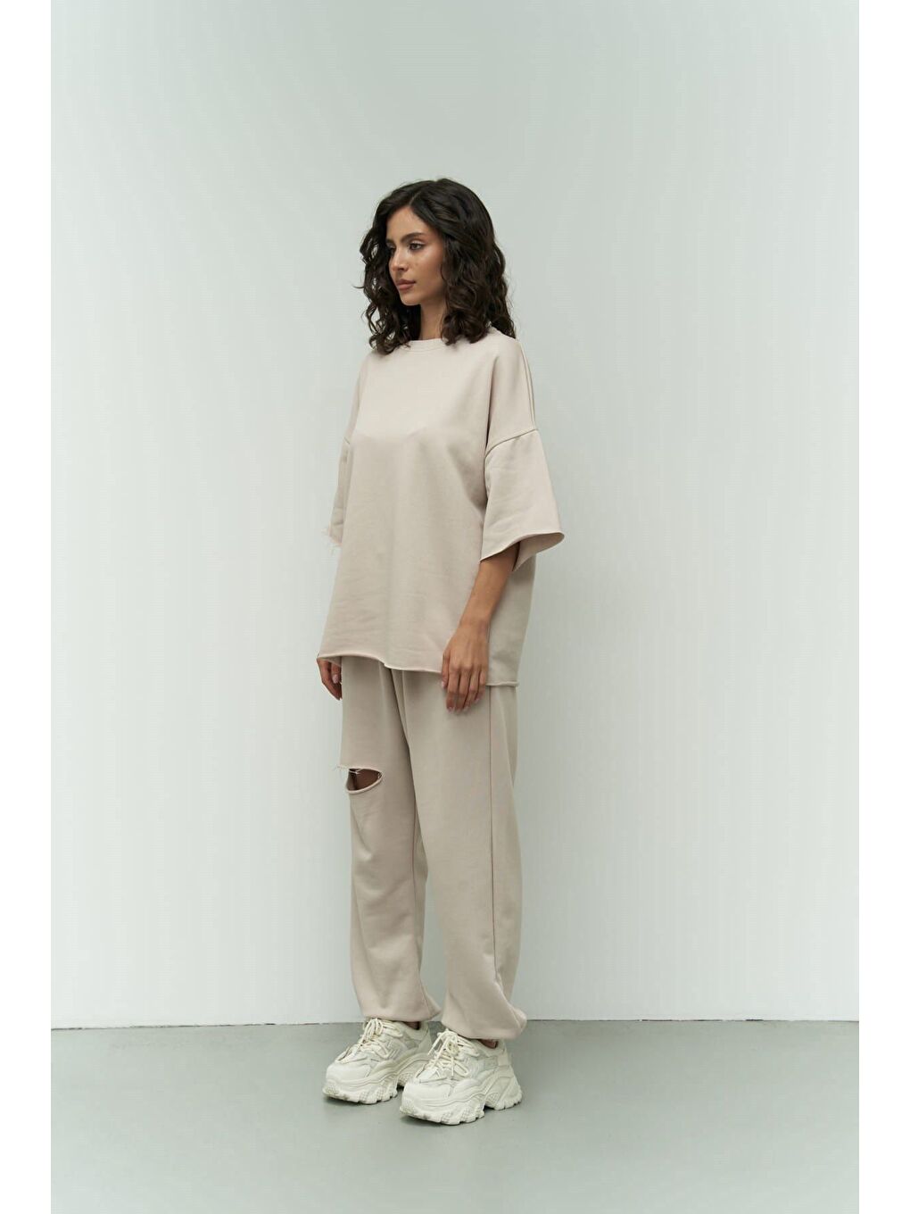 Beyaz Lion Kemik Oversize T-shirt Yırtıklı Eşofman Takım-2