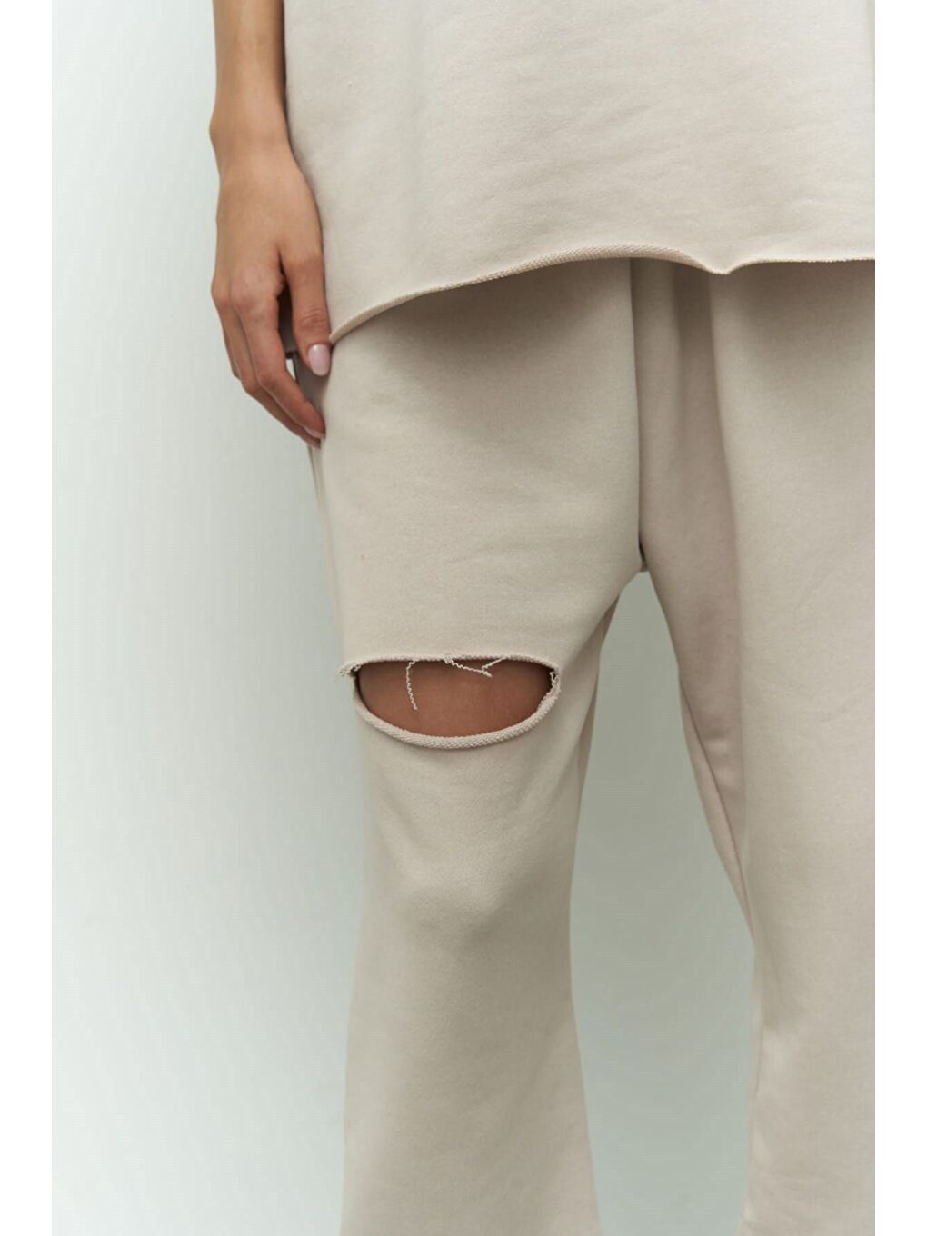 Beyaz Lion Kemik Oversize T-shirt Yırtıklı Eşofman Takım-5