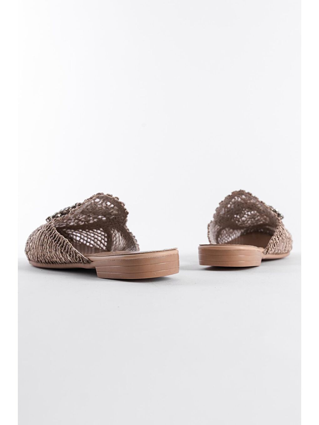 Bej Örme Triko Taşlı Kapalı Burunlu Kadın Terlik-2
