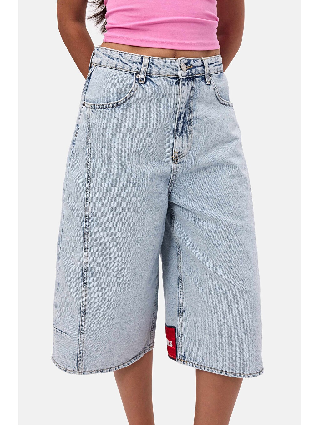 Mavi Kadın Ice 3s6-3 Mega Baggy Fit Paça ve Cep Detaylı Özel Tasarım Denim Şort