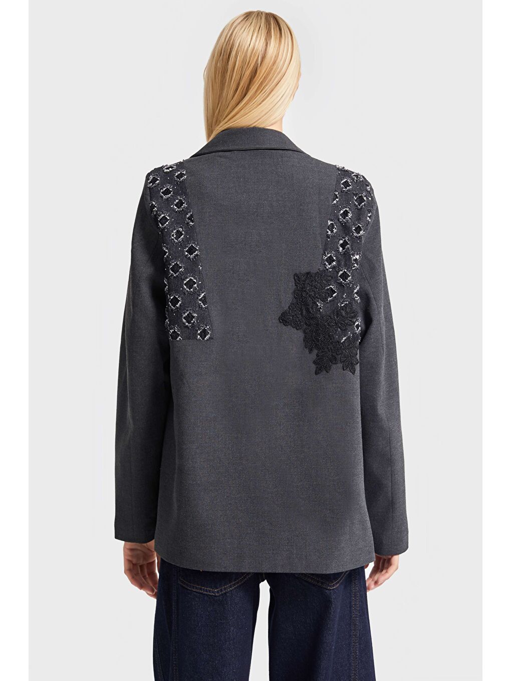 Kadın Antrasit Renk Kruvaze Fit Bol Kesim Nakışlı Özel Tasarım Ceket-3