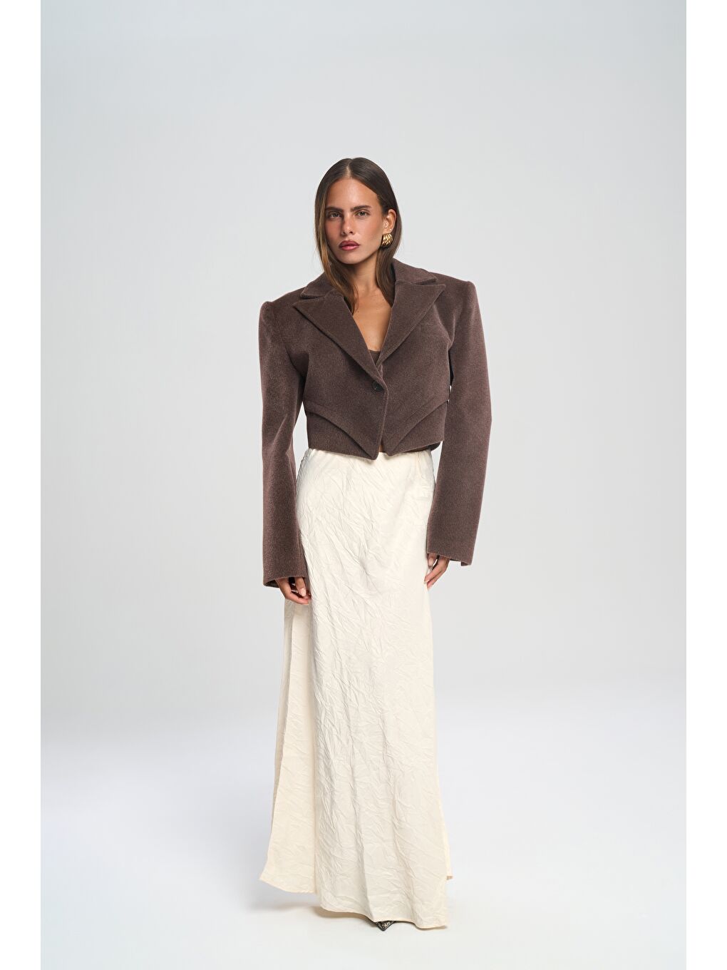 Eubah Kırışık Uzun Ekru Saten Etek