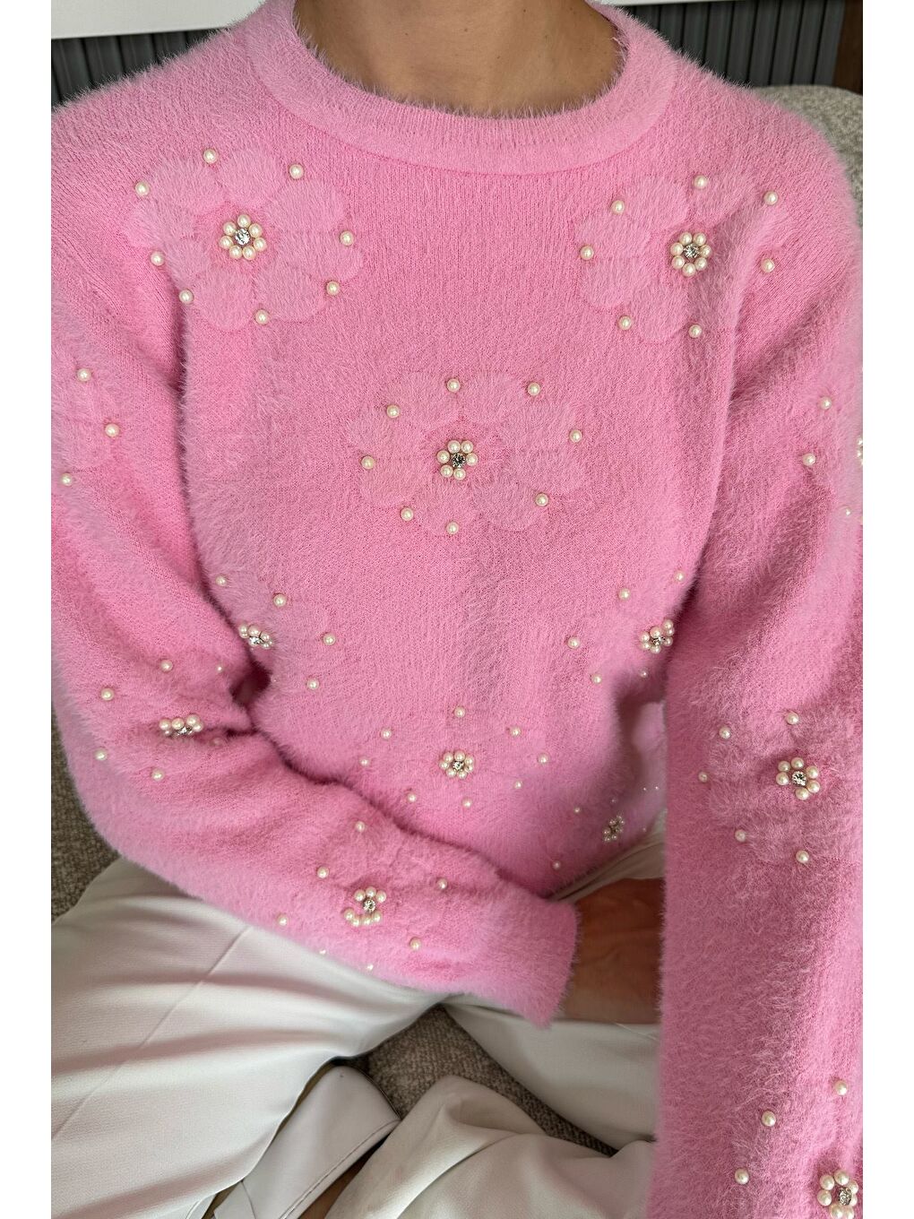 Pembe Kadın Çiçek Baskılı Taşlı Sakallı Triko Kazak (s-m-l Beden Uyumludur.)-1