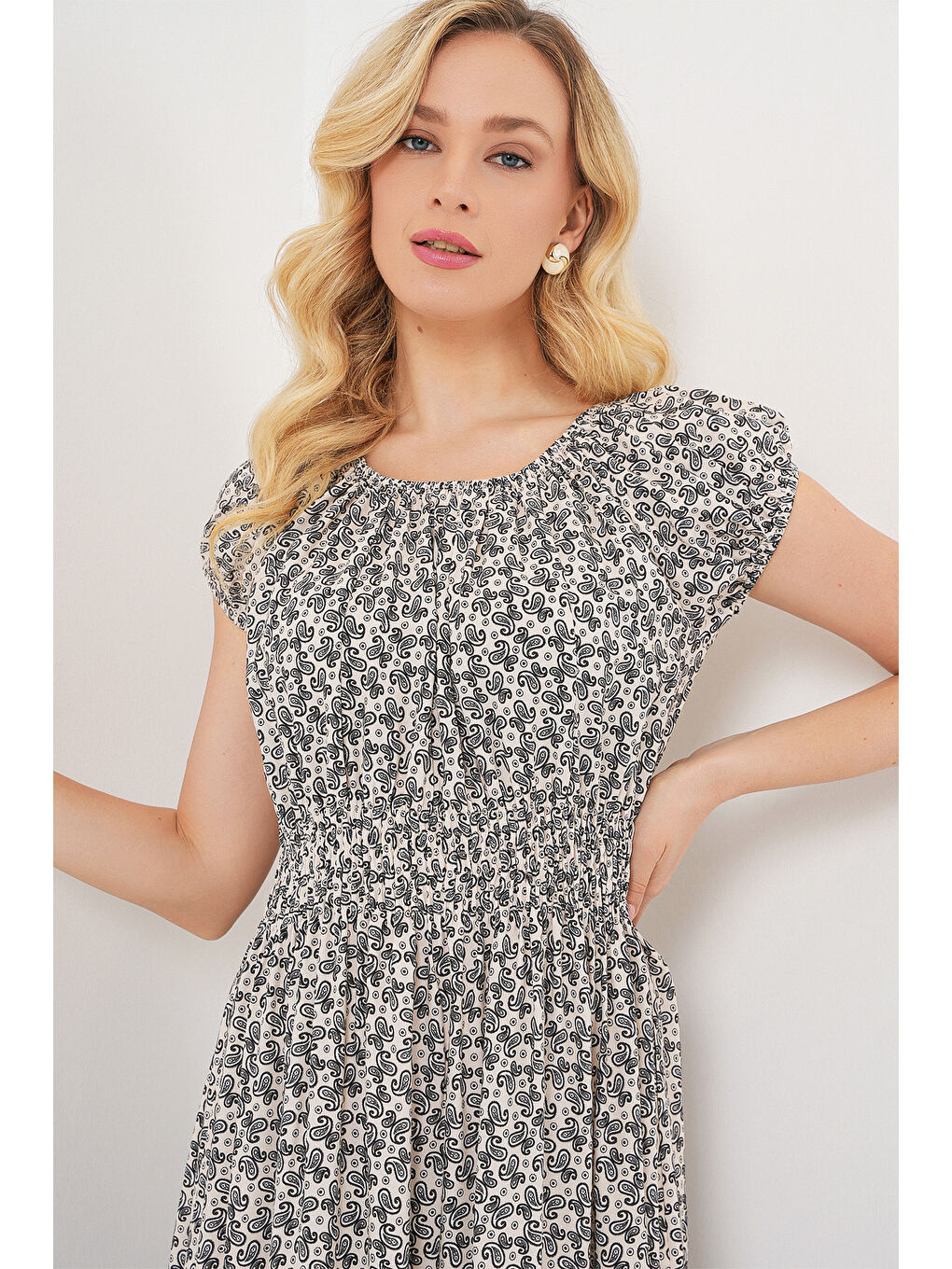 Kadın Yakası Büzgü Detaylı Elbise 2544 - Siyah-1