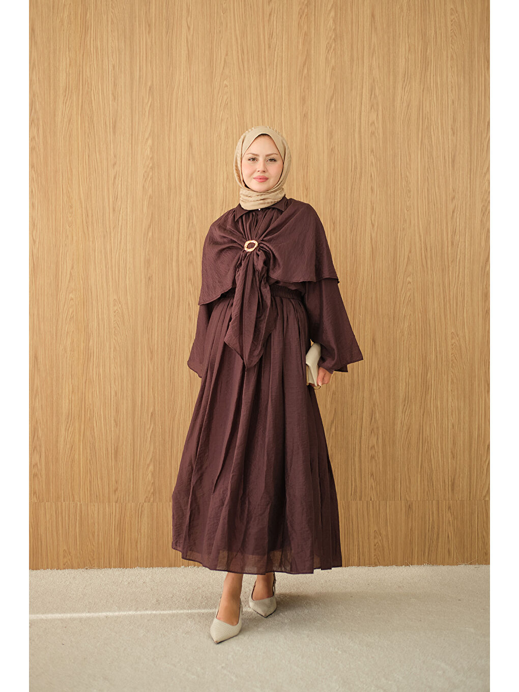 Kadın Üç Parçalı Tül Kumaş Gold Broş Detay Takım Mürdüm-1