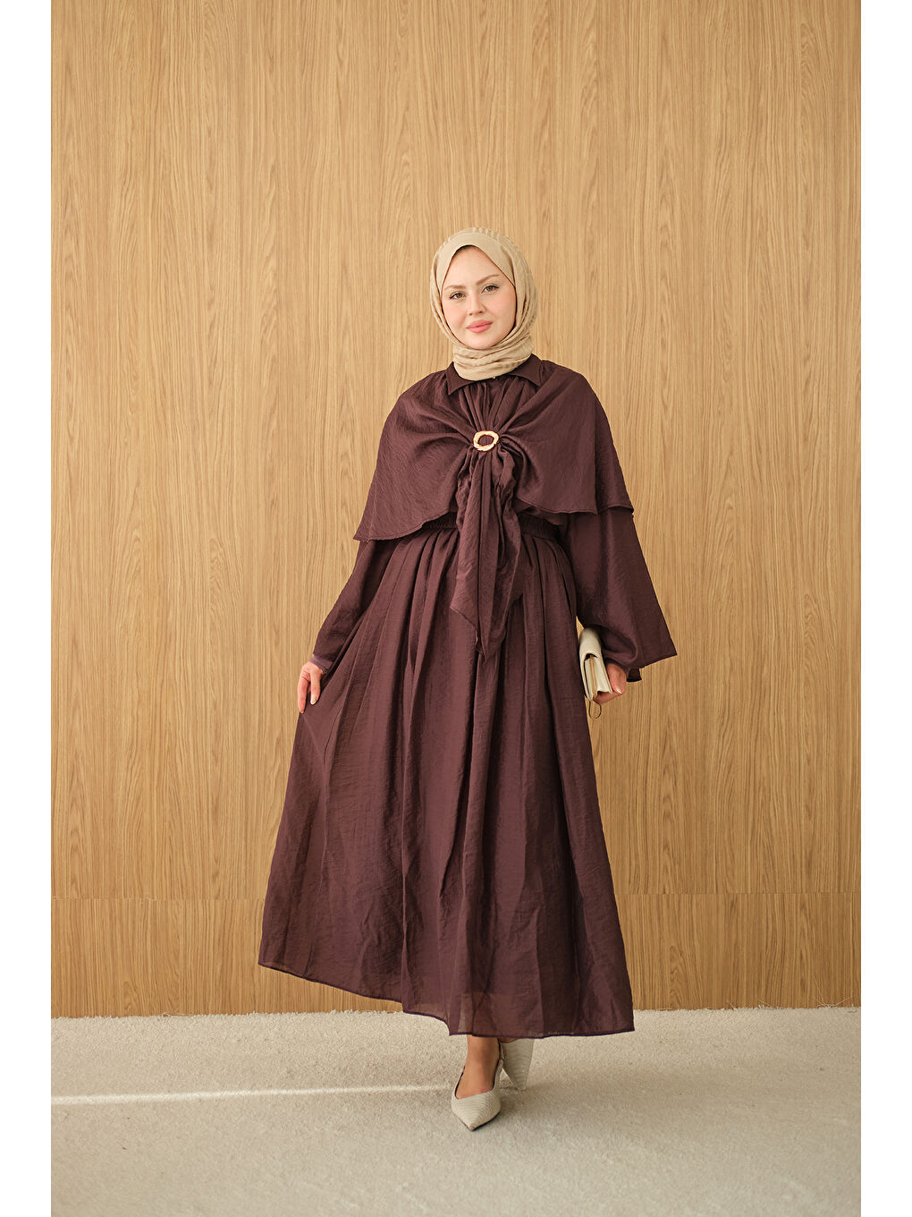 Kadın Üç Parçalı Tül Kumaş Gold Broş Detay Takım Mürdüm-3