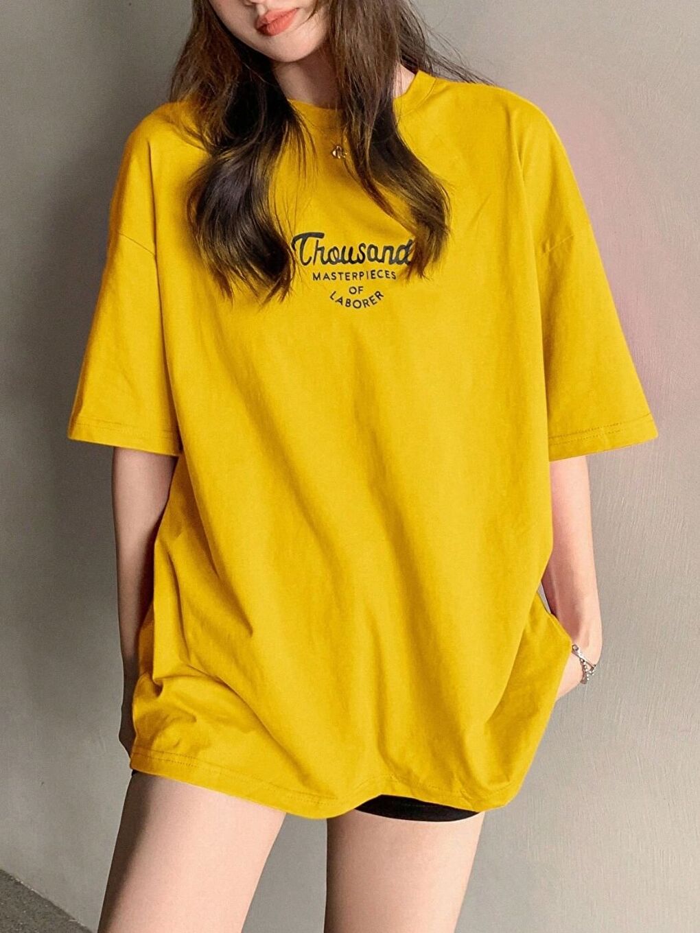 Koyu Sarı Bisiklet Yaka Thousand Baskılı Ev ve Günlük Giyim Tişört