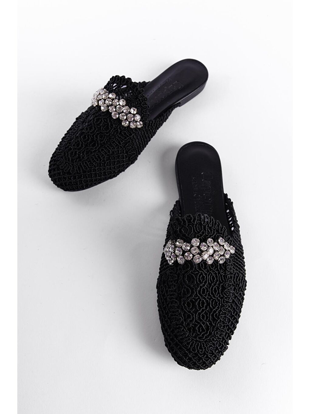 Siyah Örme Triko Taşlı Kapalı Burunlu Kadın Terlik-1