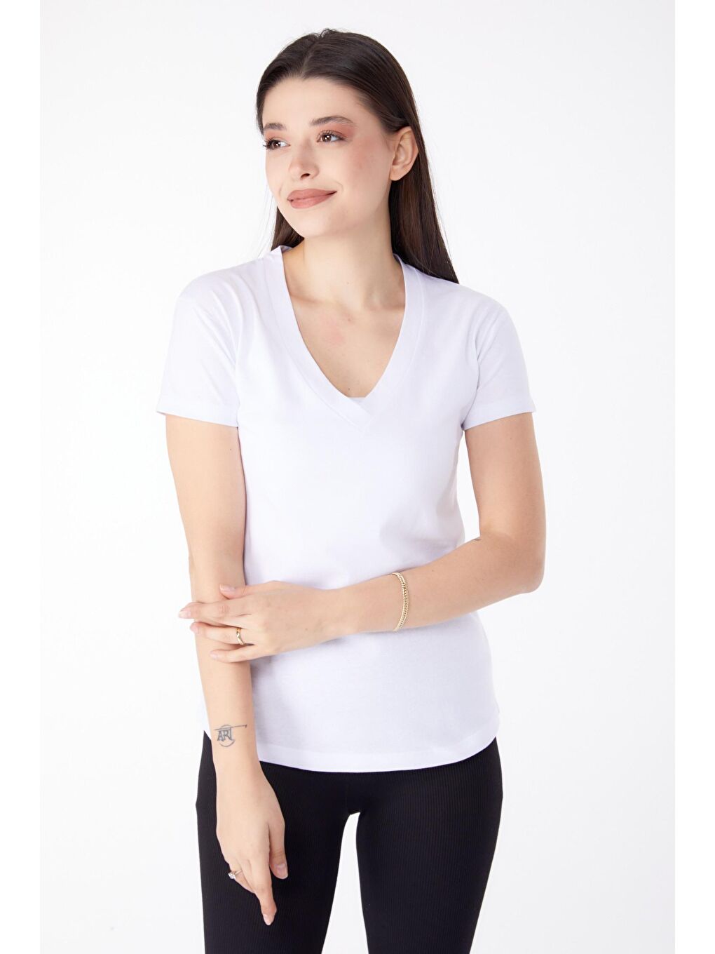 Orta Kadın Beyaz V Yaka Tişört- 25326-1