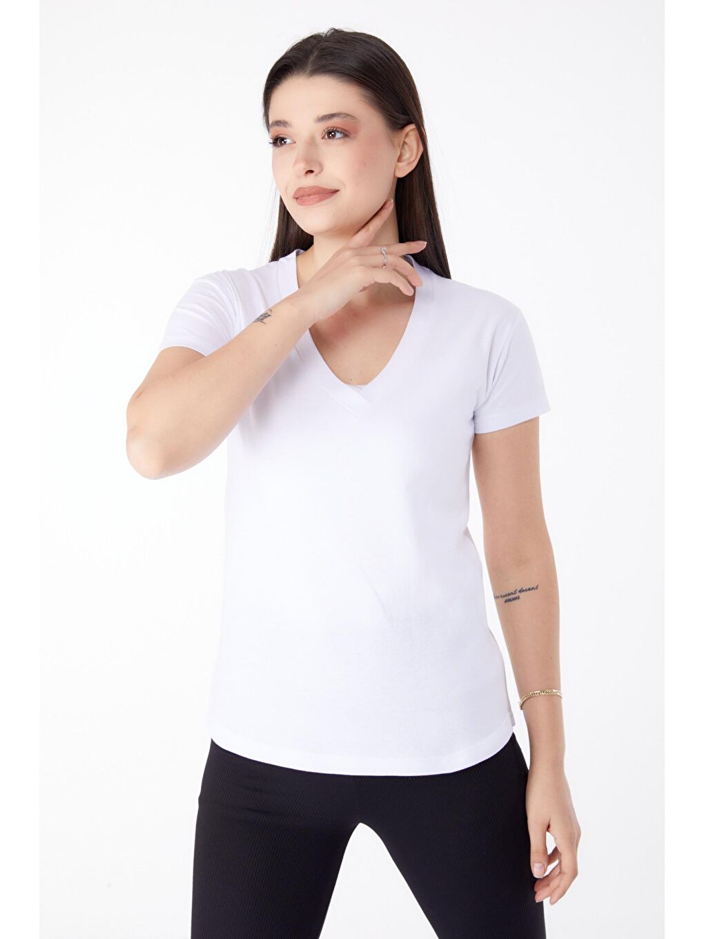 Orta Kadın Beyaz V Yaka Tişört- 25326-2