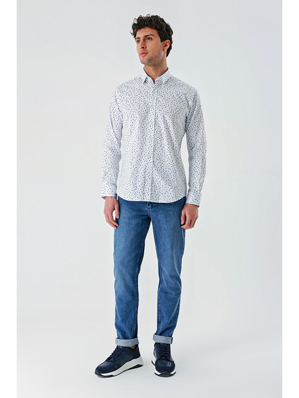 Beyaz Uzun Kollu Baskılı Biritli Yaka Cepsiz Pamuklu Klasik Slim Fit Dar Kesim Gömlek 1004240216-1