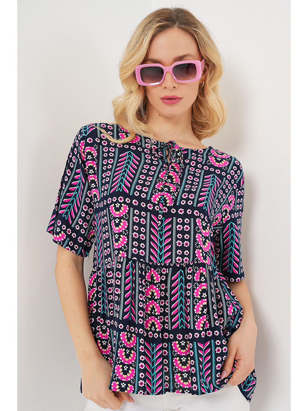 Kadın Desenli Kısa Kol Bluz 969 - Lacivert-3