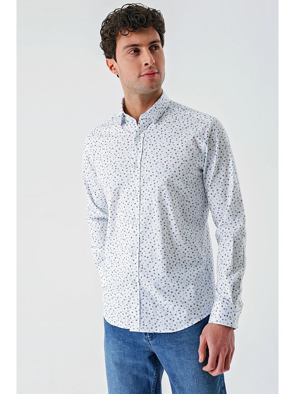 Beyaz Uzun Kollu Baskılı Biritli Yaka Cepsiz Pamuklu Klasik Slim Fit Dar Kesim Gömlek 1004240216-4