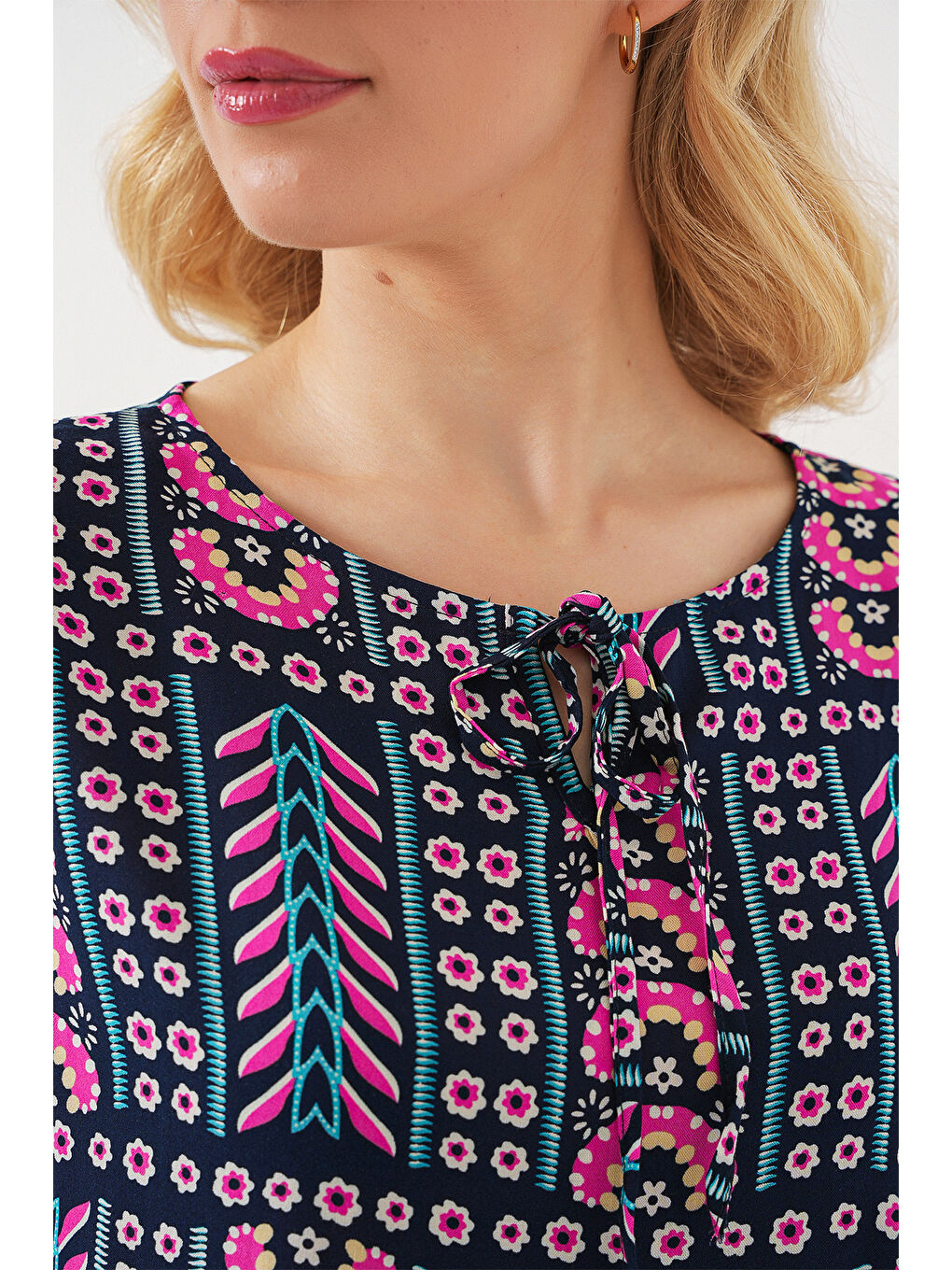 Kadın Desenli Kısa Kol Bluz 969 - Lacivert-4