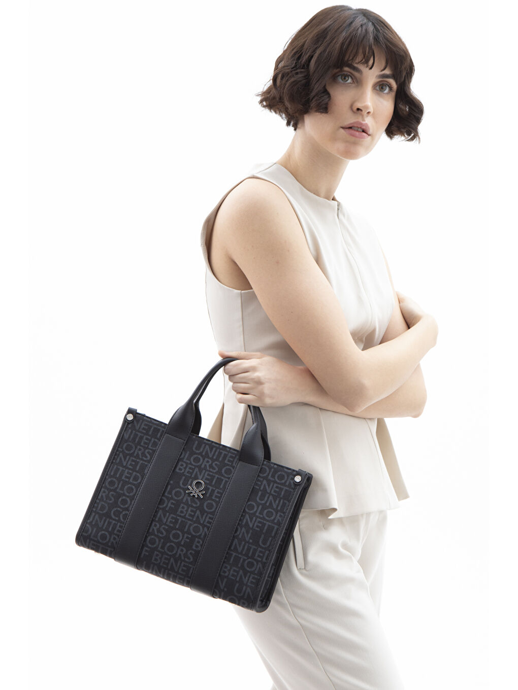 Siyah Kadin El Çantasi Si̇yah BNT1596