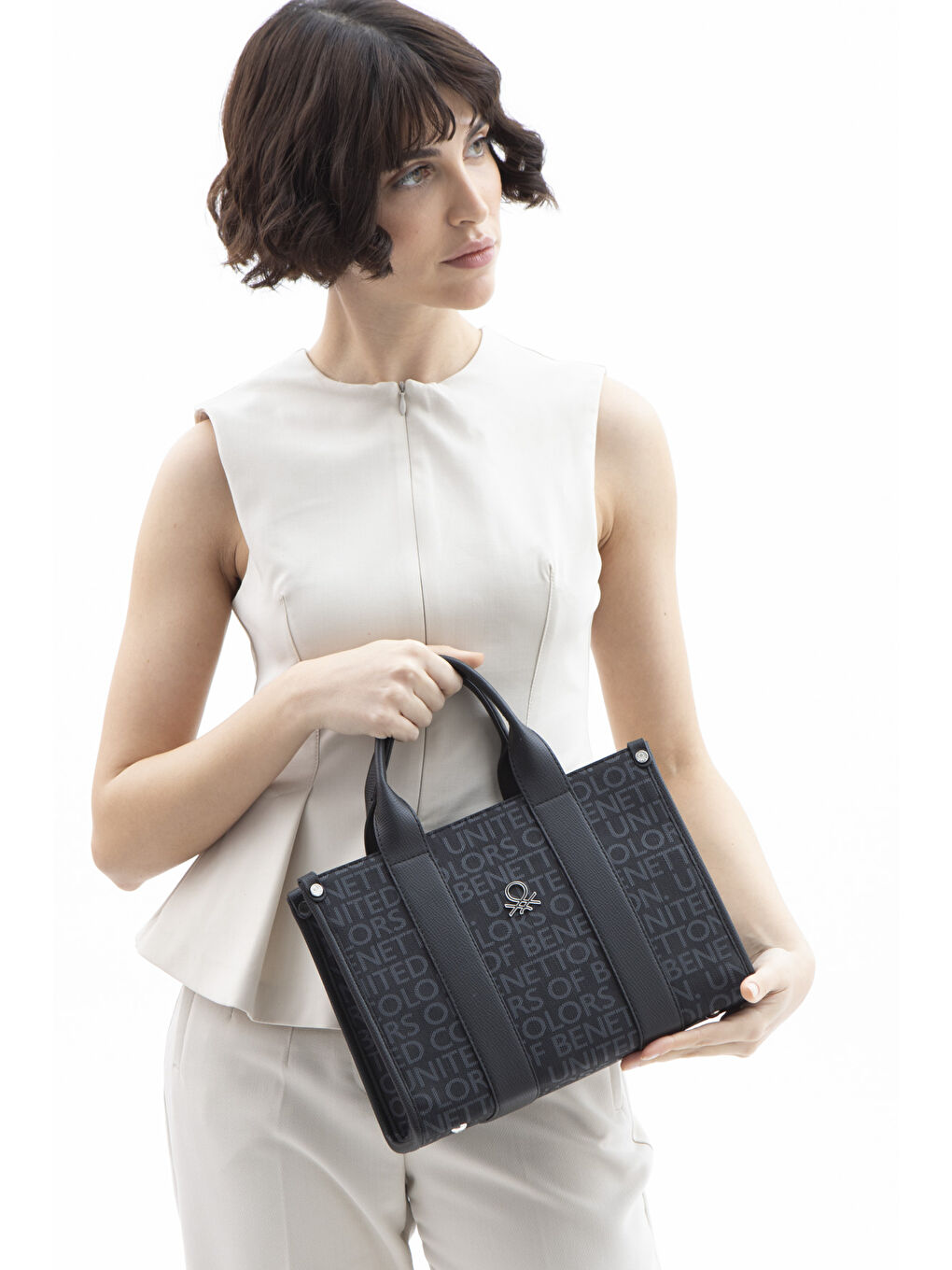 Siyah Kadin El Çantasi Si̇yah BNT1596-1