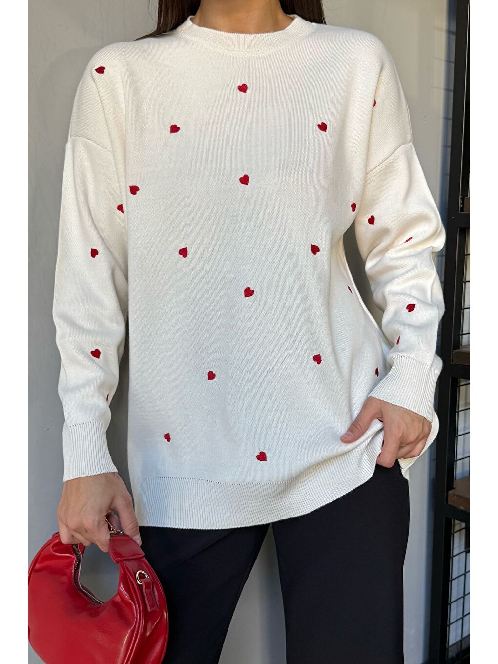 Ekru Kadın Kalp Nakışlı Triko Kazak-2