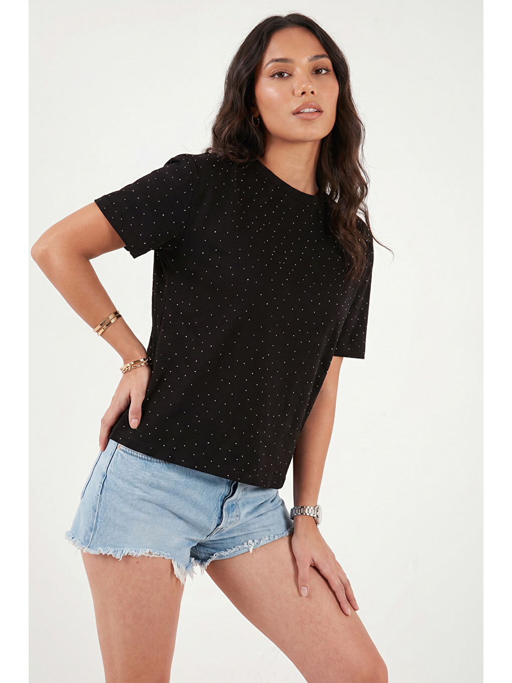 Siyah Rahat Kalıp Bisiklet Yaka Taş Detaylı Kadın T Shirt 5866943-2