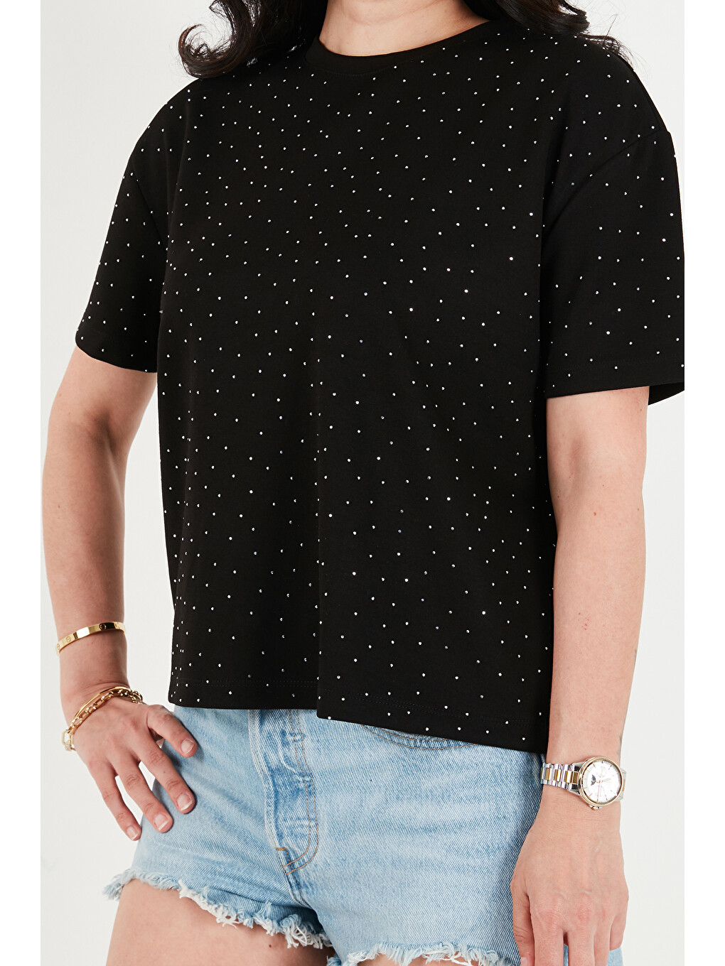Siyah Rahat Kalıp Bisiklet Yaka Taş Detaylı Kadın T Shirt 5866943-5