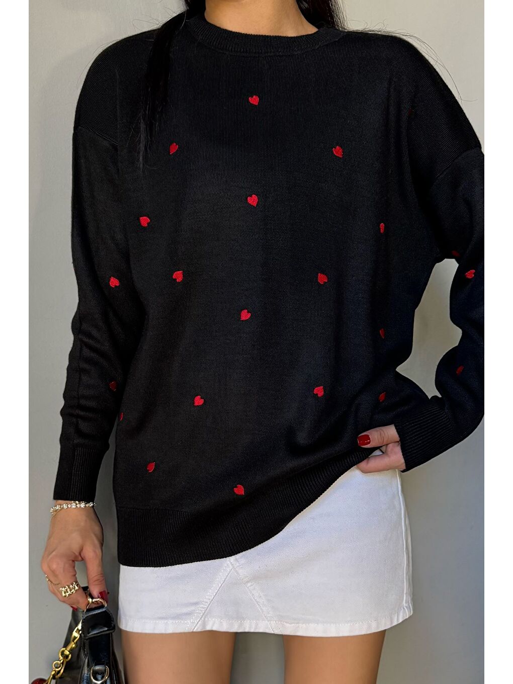 Siyah Kadın Kalp Nakışlı Triko Kazak-2