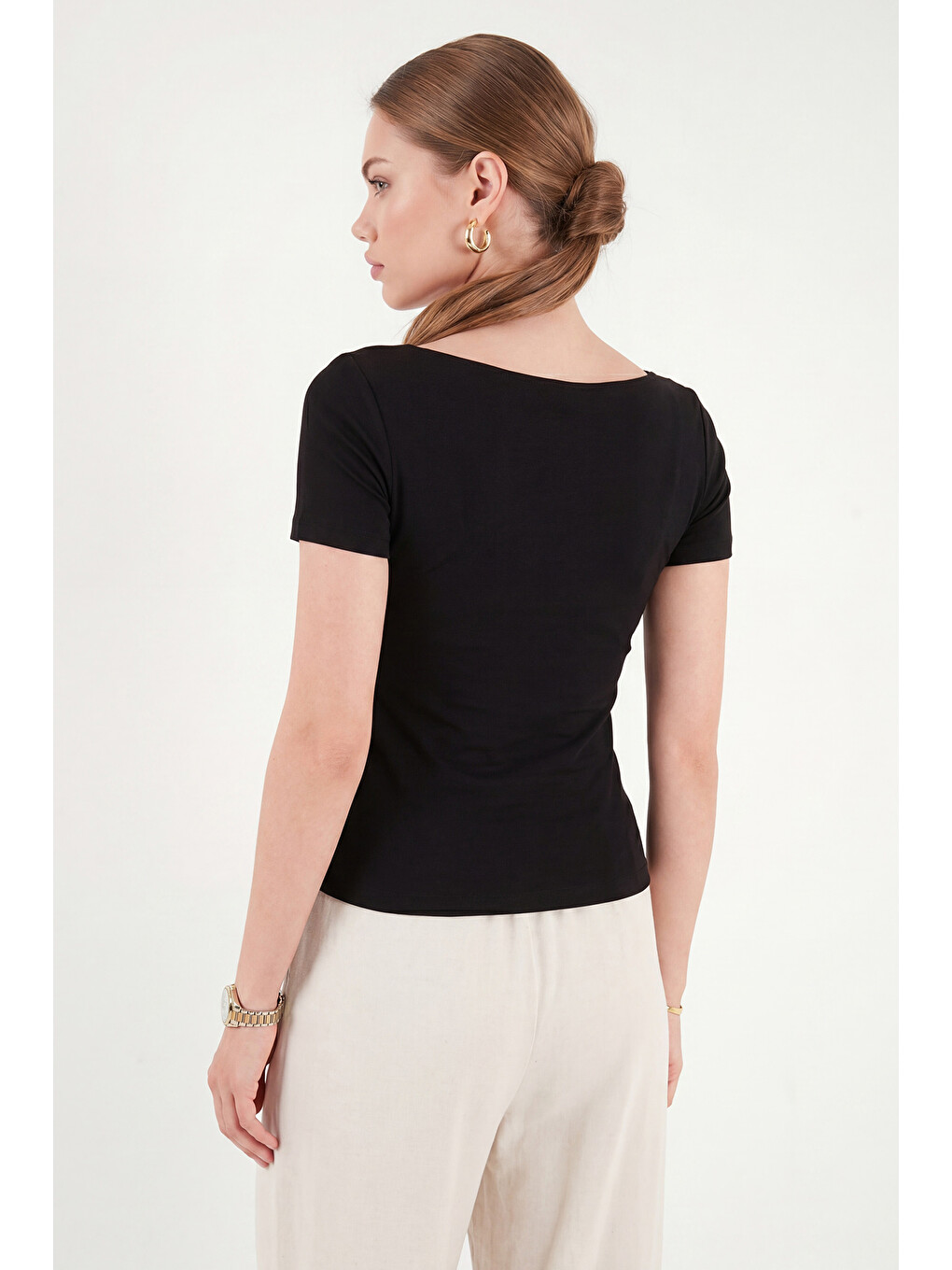 Siyah Toka Detaylı Fitted Fit Kayık Yaka Kadın Bluz 5862707-5
