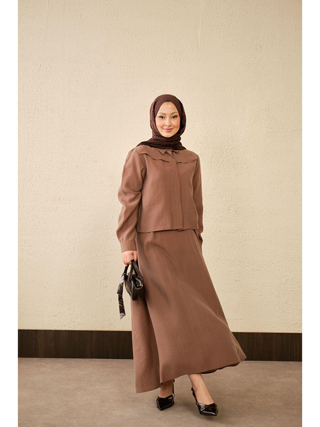Kadın Ön Gizli Düğme Detay Kısa Gömlek Takım Kahverengi-2