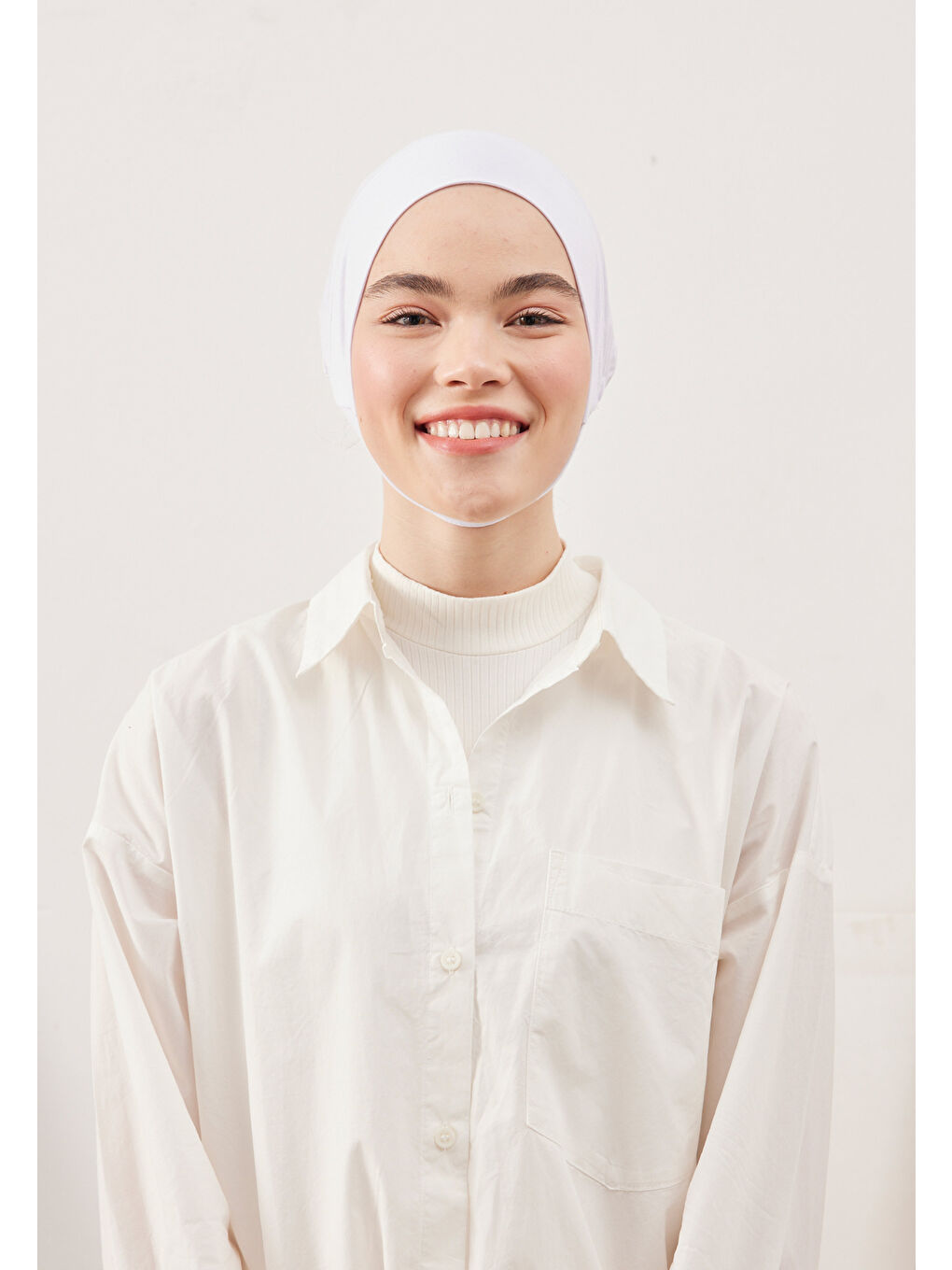 Geniş Hacimli Pratik Bone Beyaz