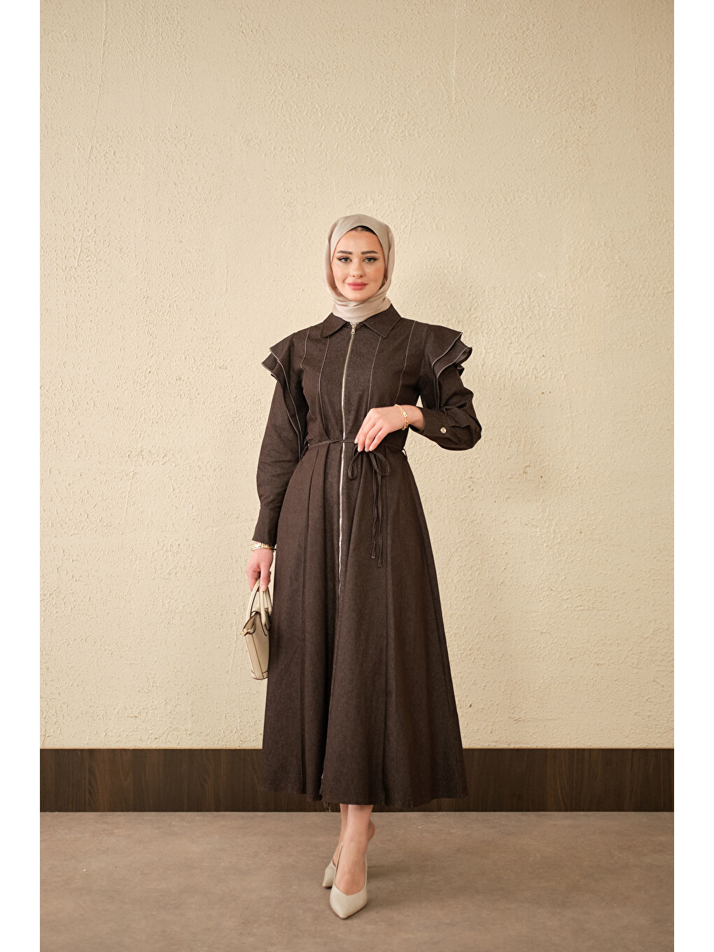 Kadın Dikiş Detay Omuz Büzgülü Jean Elbise Kahverengi-1