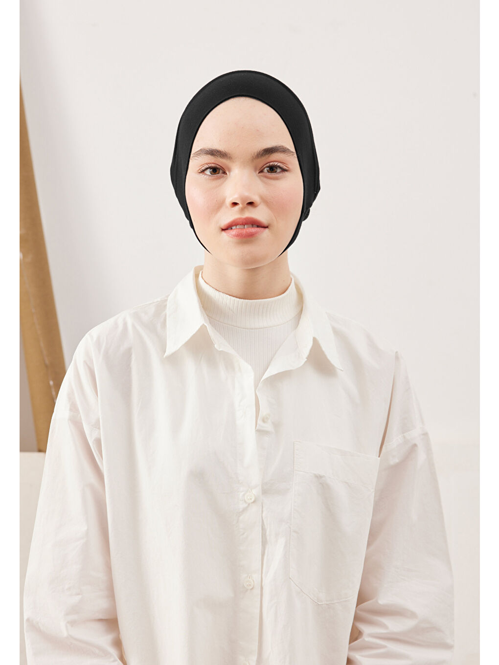 Geniş Hacimli Pratik Bone Siyah-1