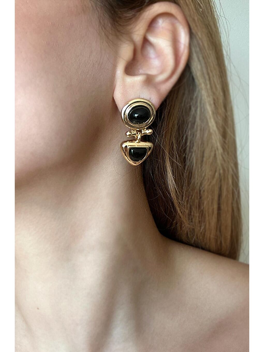 Sarı Vintage Ally Siyah Mineli Sallantılı Küpe-5