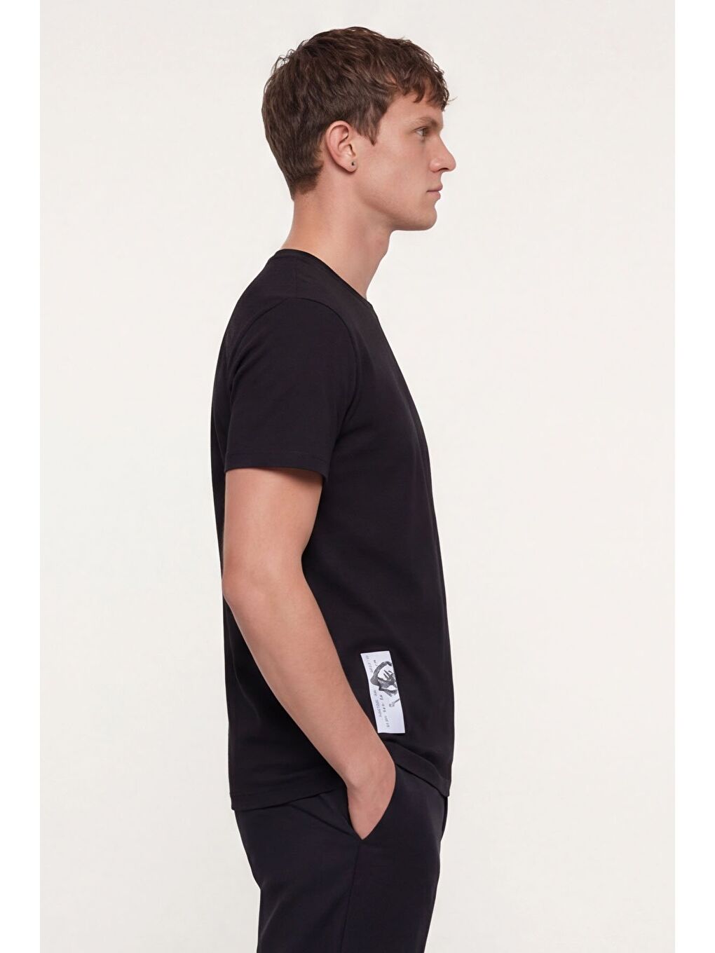 Giotelli Siyah Nakışlı Bisiklet Yaka Erkek Tişört-2