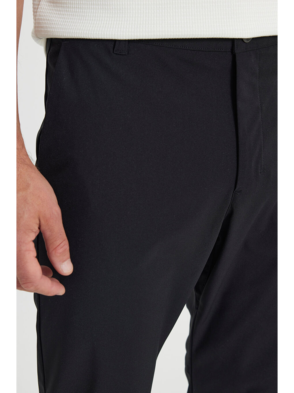 Erkek Siyah 360 Her Yöne Esneyen Slim Fit Dar Kesim Yan Cep Pantolon-3