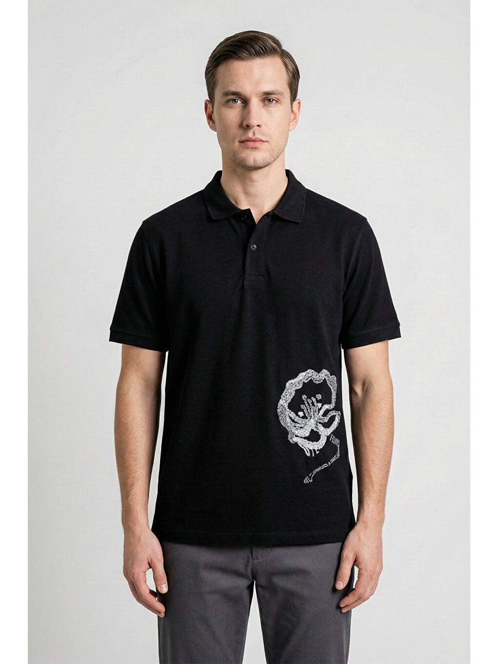 Giotelli Siyah Düğmeli Polo Yaka Nakışlı Erkek Tişört